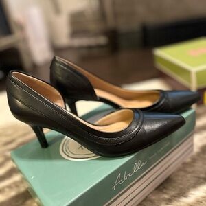 Abella Black Heels Elegant Leather Design